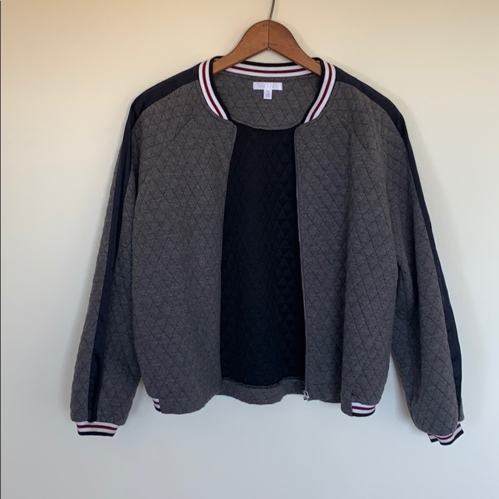 grey zip up jacket